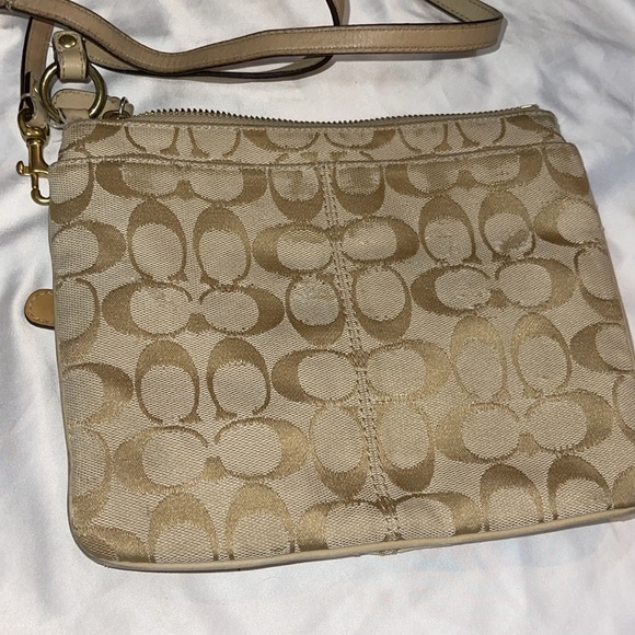 Small COACH Crossbody - Picture 3 of 4